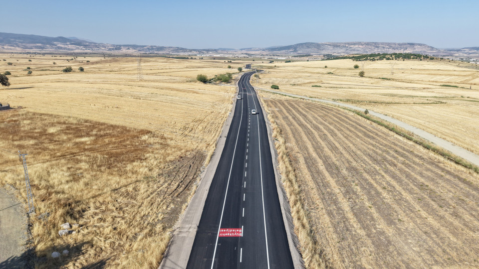 Büyükşehir, Dulkadiroğlu Kırsalında 45 Milyonluk Yol Yatırımını Tamamladı | Kahramanmaraş Büyükşehir Belediyesi